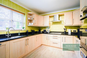 Photo 16- click for photo gallery